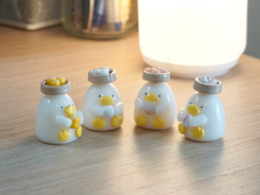 Dimsum Ducks Spinny Desk Friend