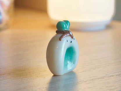 Green Onion Bunny Worry Stone Magnet